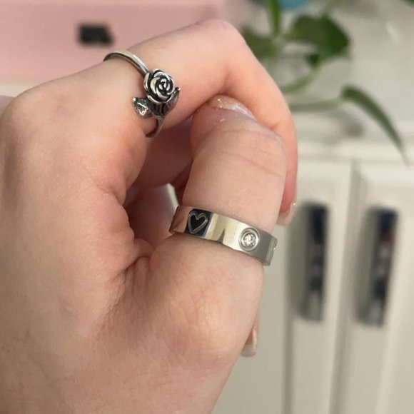 Neiman Marcus Love Friendship HEART 18K Gold Plated Ring - Picture 2 of 6